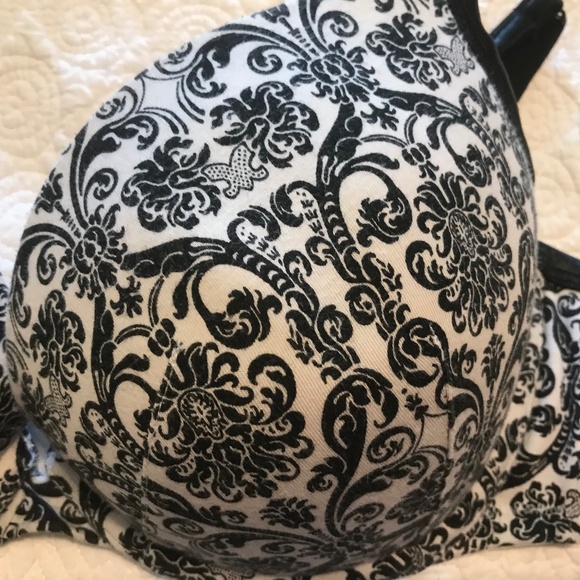 Cacique cotton boost plunge bra with black & white pattern (44B) - Picture 2 of 7